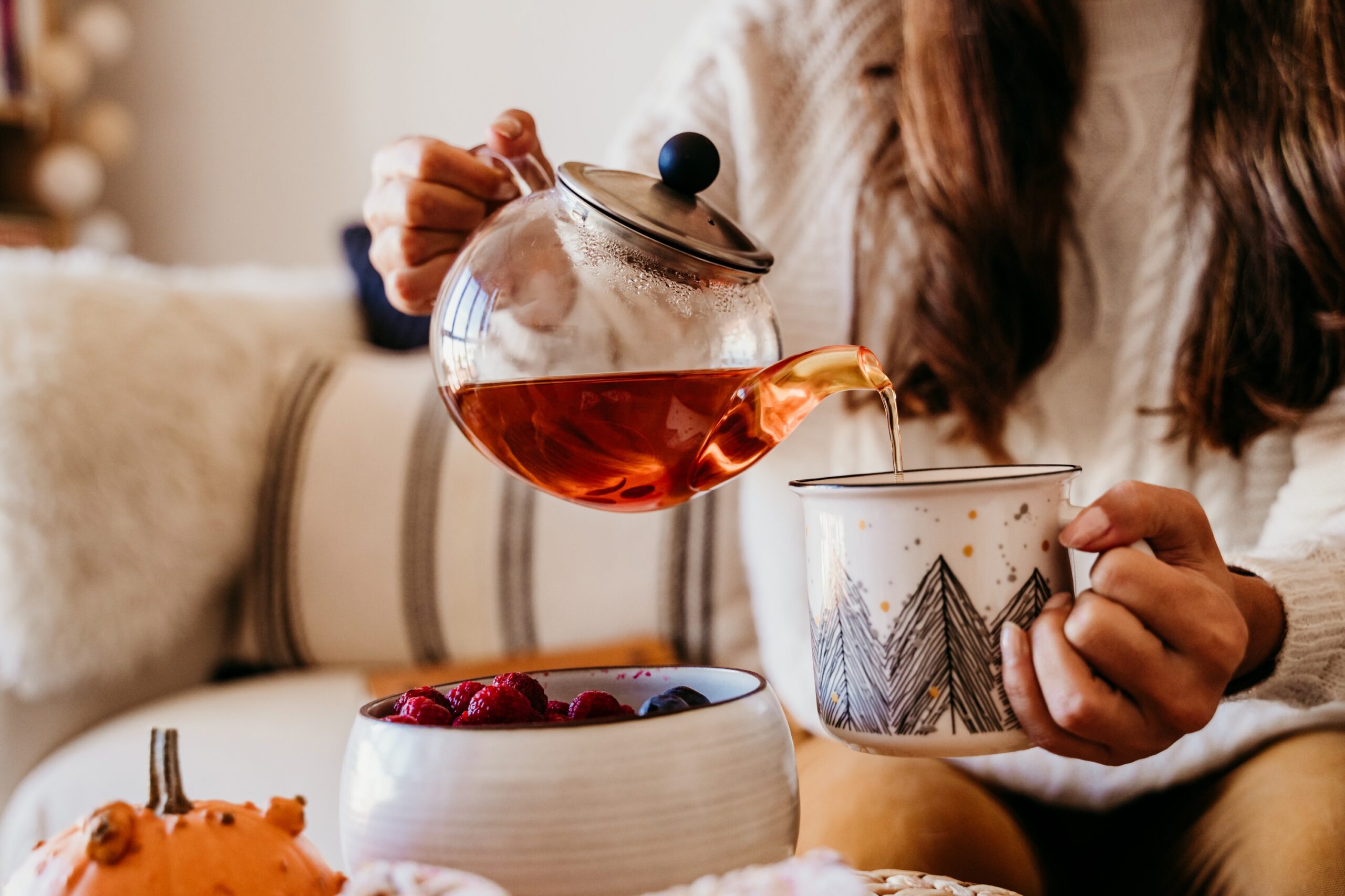 ¿Cuáles son los beneficios del té, la infusión favorita en el invierno?